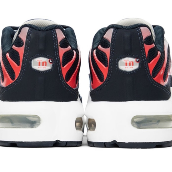 Nike  Black & Red Air Max Plus big Shoes size:kid6.5/Women8.5 new - Picture 9 of 10
